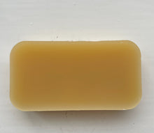 Load image into Gallery viewer, Beeswax thread conditioner