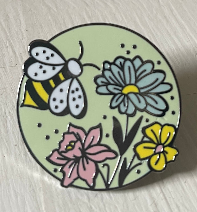 Bee and wildflower hard enamel pin badge - green or pink